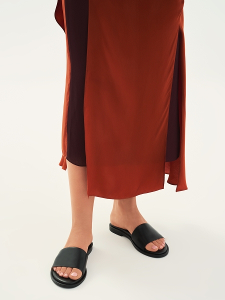 Zwart lederen slides op een platte zool JOVITE