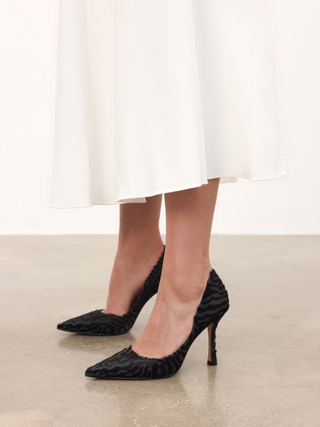 Leren pumps met zebrapatroon en borstelharen SIMONNE