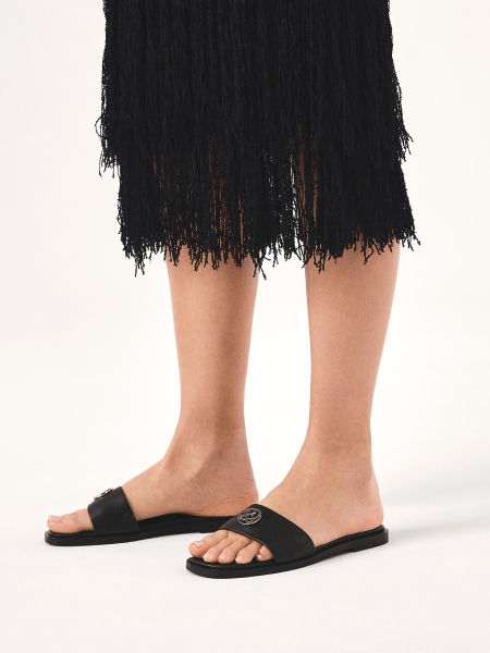 Zwart lederen glijbanen met zilveren monogram KAZAR FRIDA