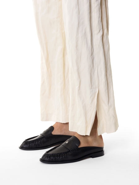 Zwarte muiltjes in loaferstijl KS OLZA