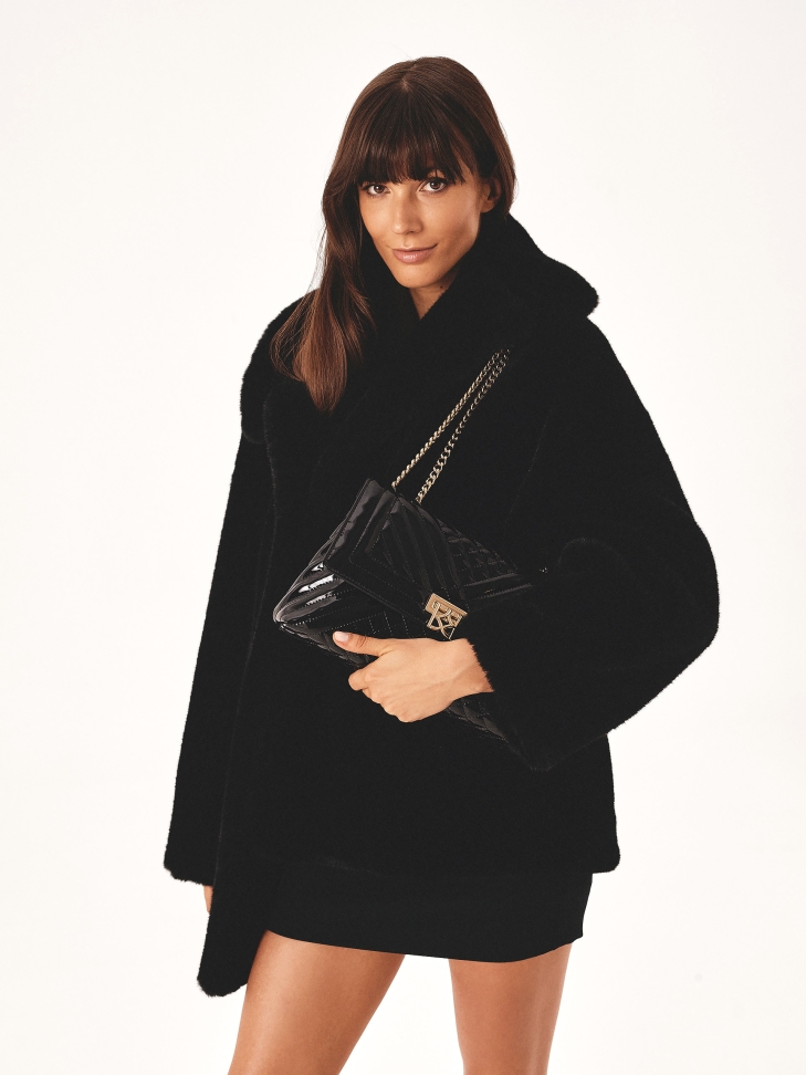 Gepatenteerde handtas met klep HALLIE