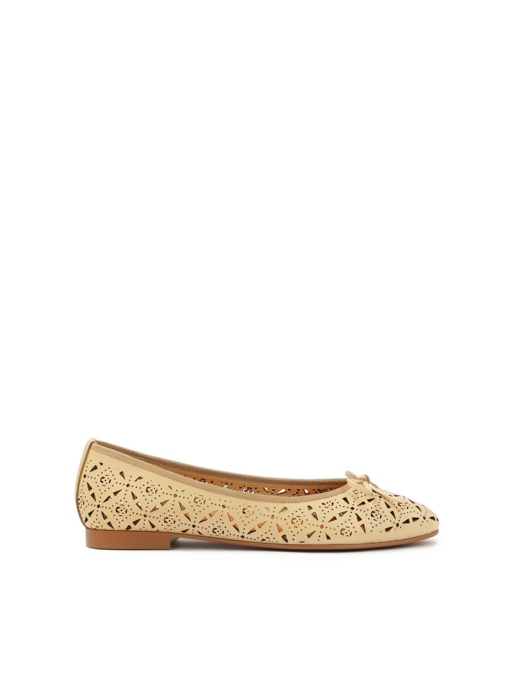 Leren ballerina's met een fijn uitgesneden ontwerp EILEEN