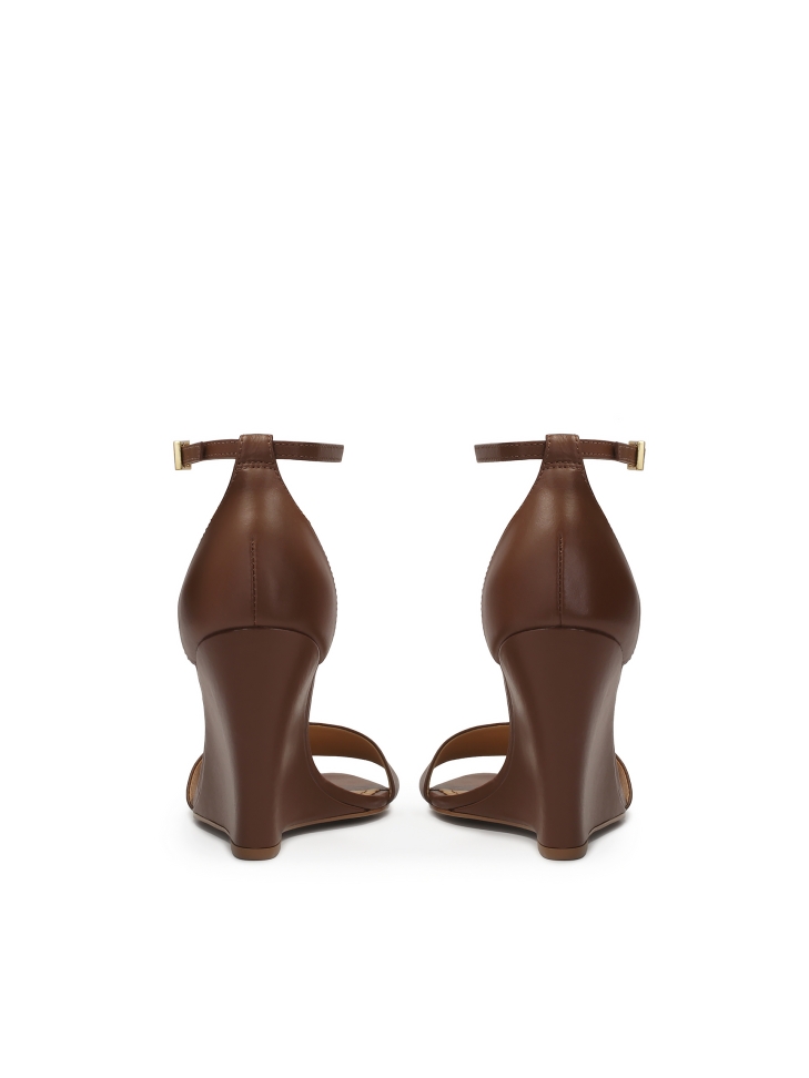 Bruine leren sandalen met plateauhak IRINA