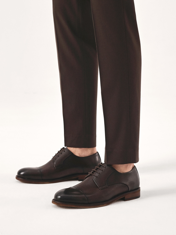 Bruine herenschoenen met overlappende neus AUXIOS