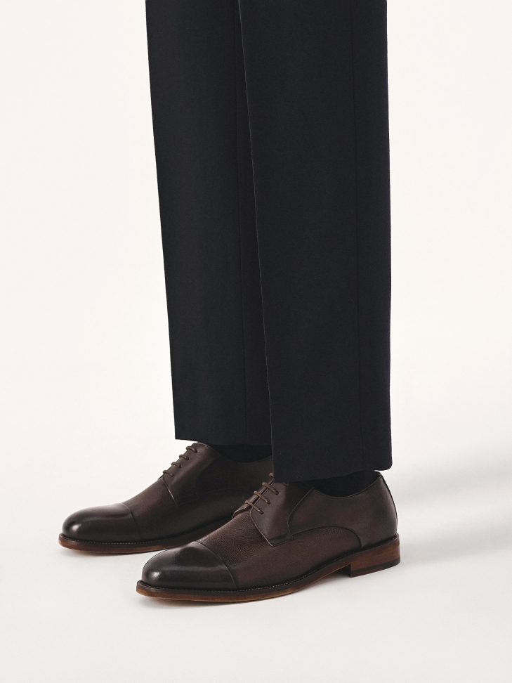 Bruine herenschoenen met overlappende neus AUXIOS