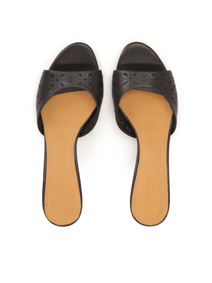 Elegante zwarte muiltjes met opengewerkt patroon  LUCIA