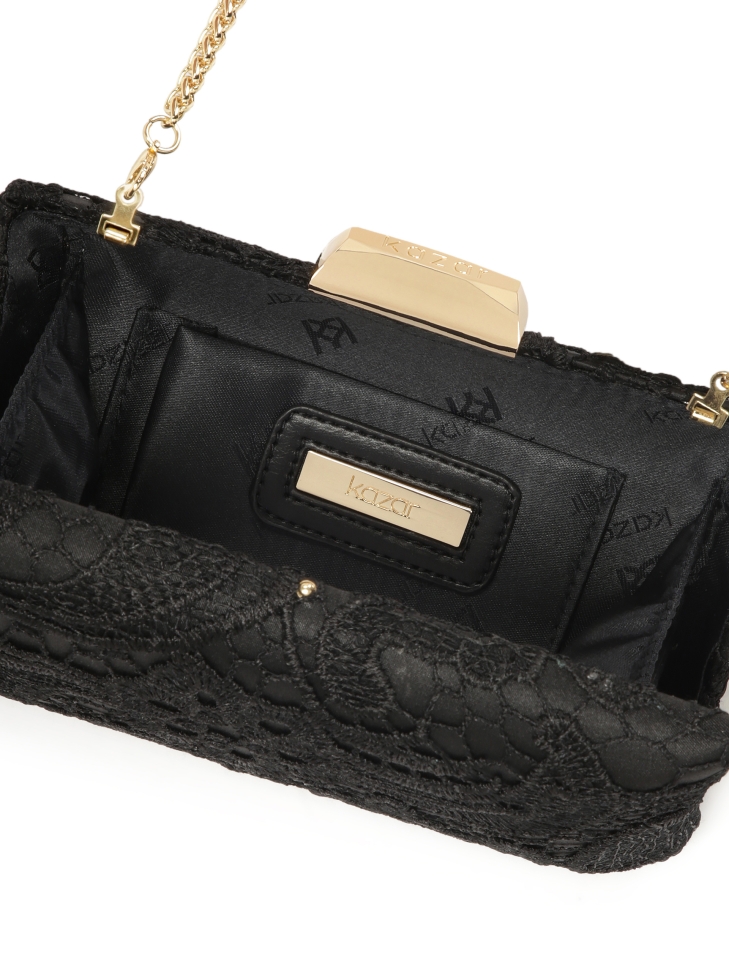 Elegante zwarte clutch tas bedekt met guipure CARI