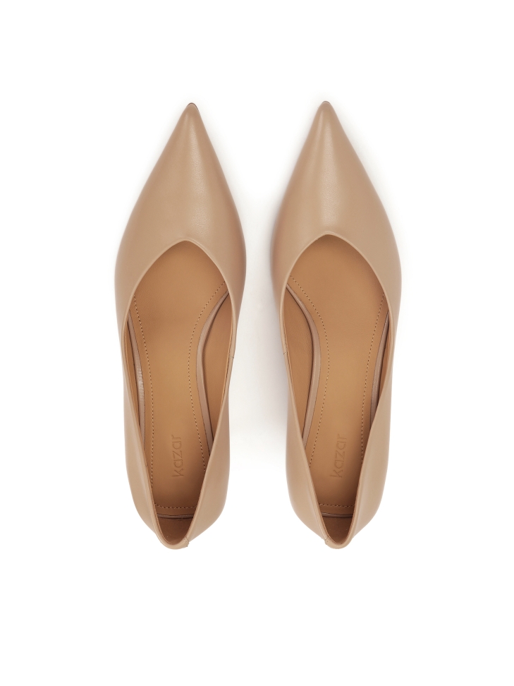 Klassieke beige leren pumps EVELISE
