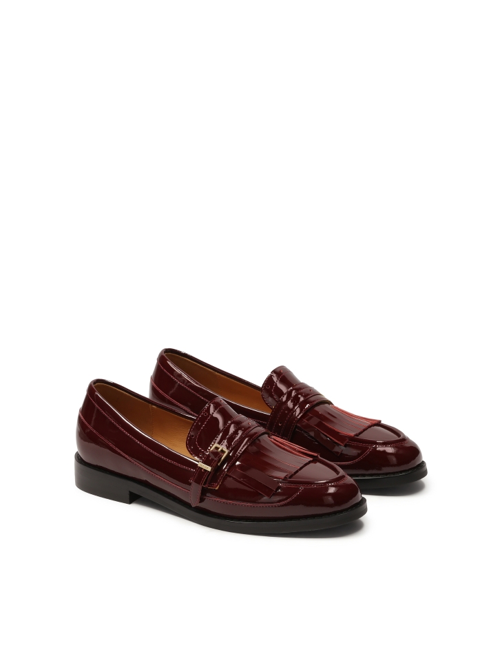 Maroon lakleren schoenen met kwastjes IVESDALE