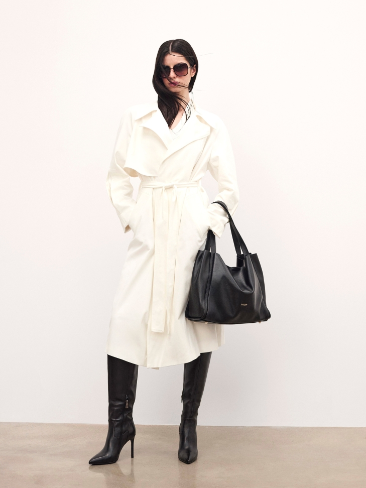 Zwarte losvallende handtas met dubbel handvat ARINE