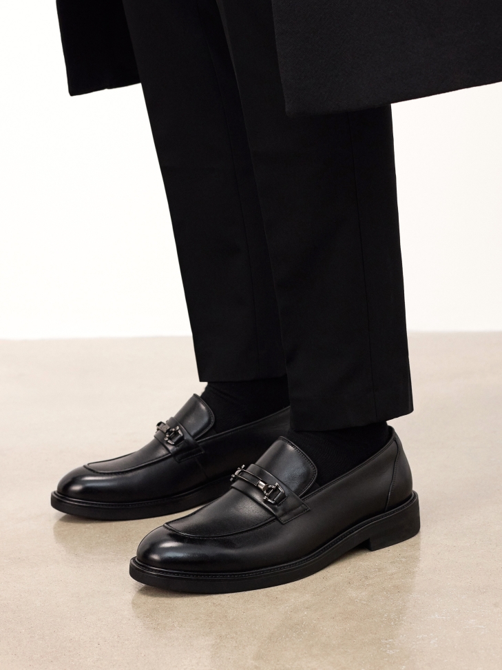 Elegante leren loafers met gesp TIMONES