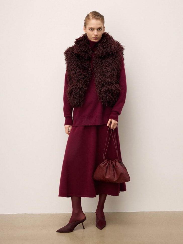 Marron naaldhakken met natuurlijk haar KS ELYSIE