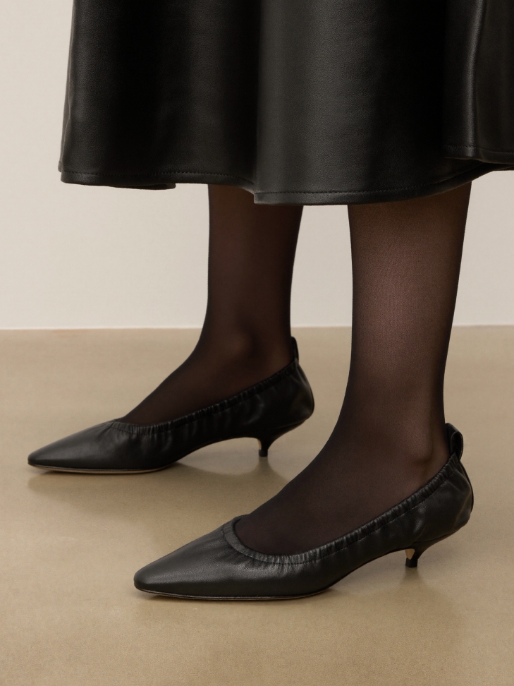 Zwarte pumps met gekreukt bovenwerk KS LUCIENNE