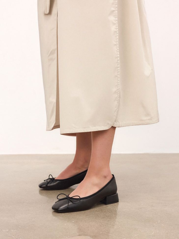 Lage pumps met strik ADDILYN