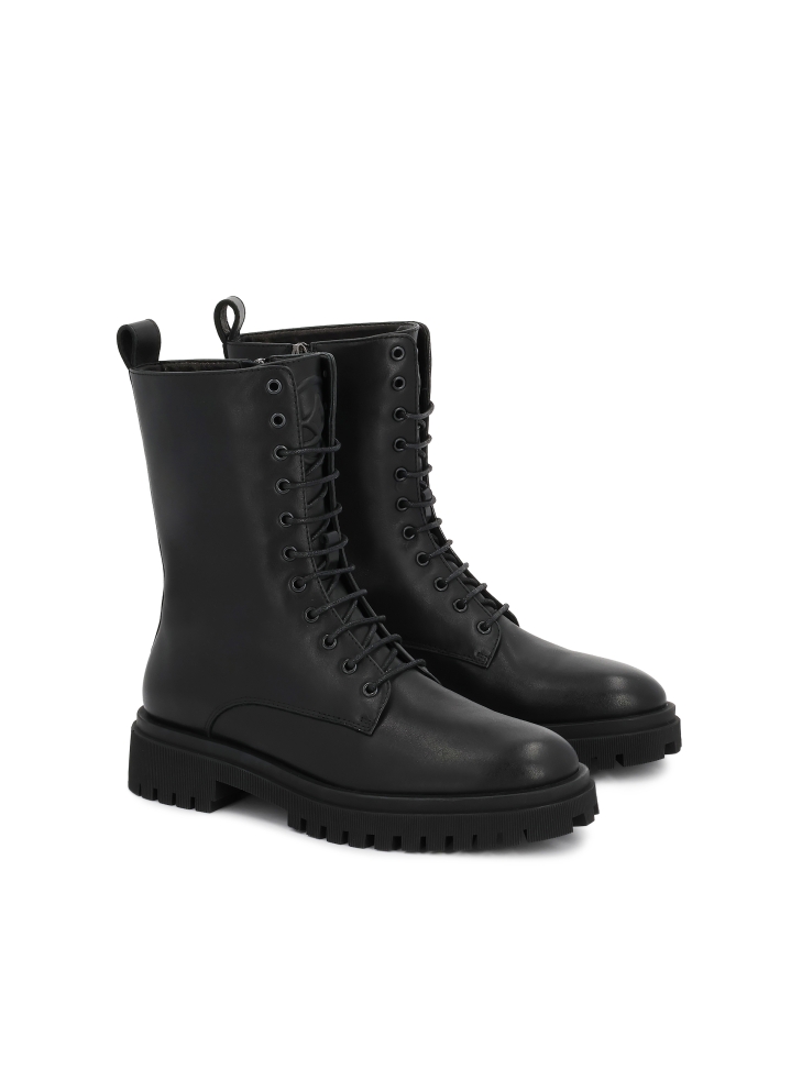 Klassieke zwarte laarzen op een klauwzool MAILLE