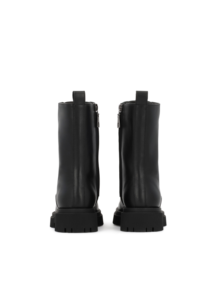 Klassieke zwarte laarzen op een klauwzool MAILLE